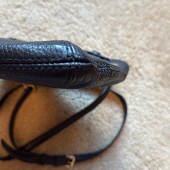 Michael Kors Crossbody Pebbles Leather Bag - Picture 10 of 10